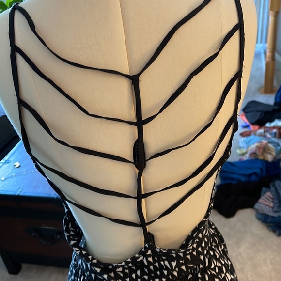 Dex maxi dress with open back - Picture 2 of 2